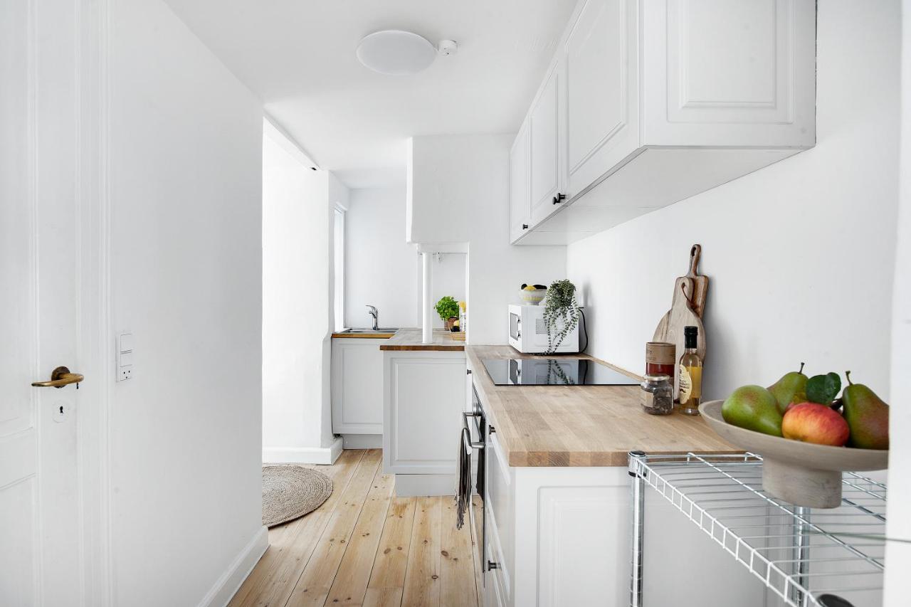 Sanders Central - Petite One-bedroom In The Middle Of It All
